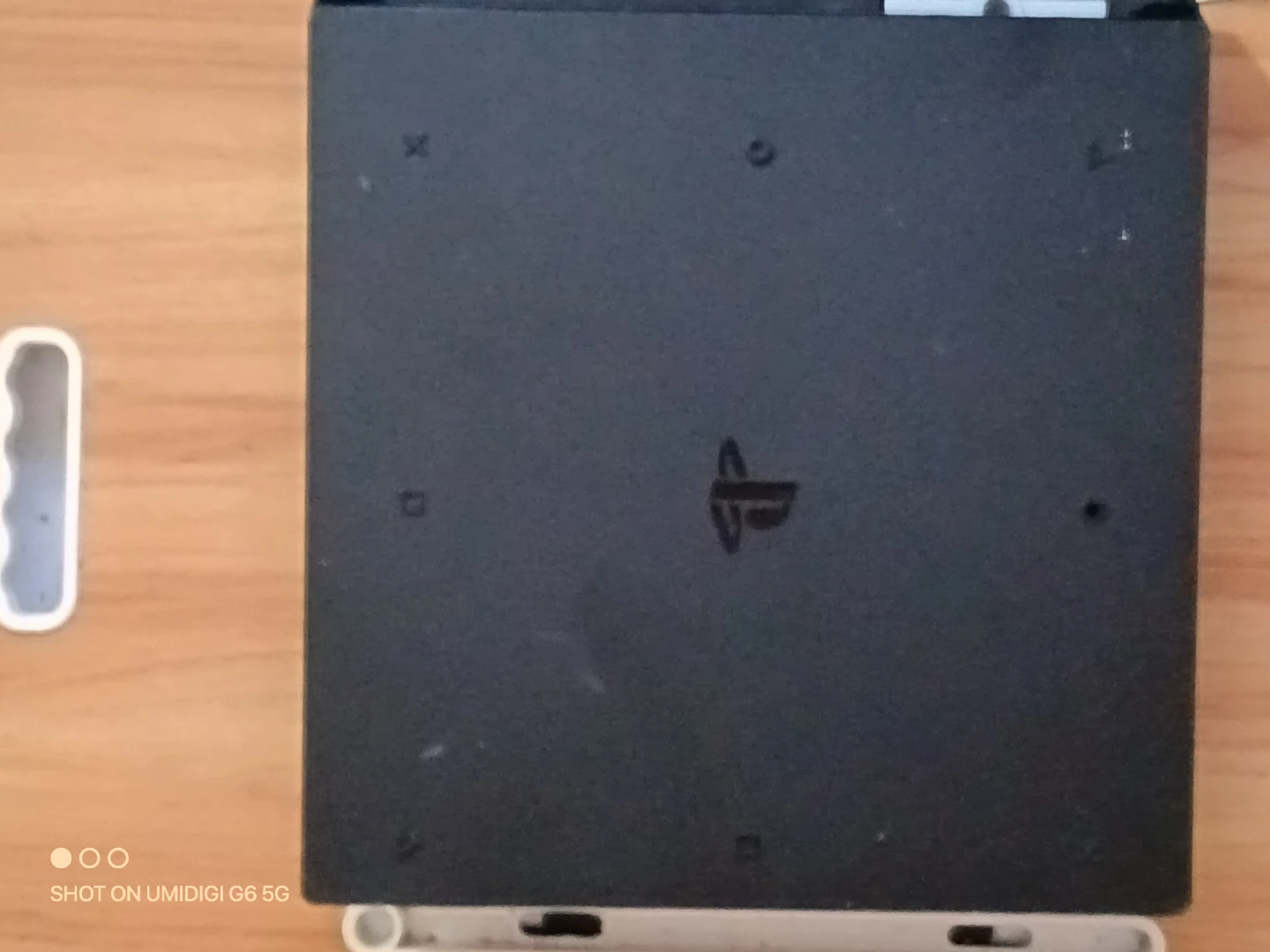 PlayStation 4 Slim Console - photo 2