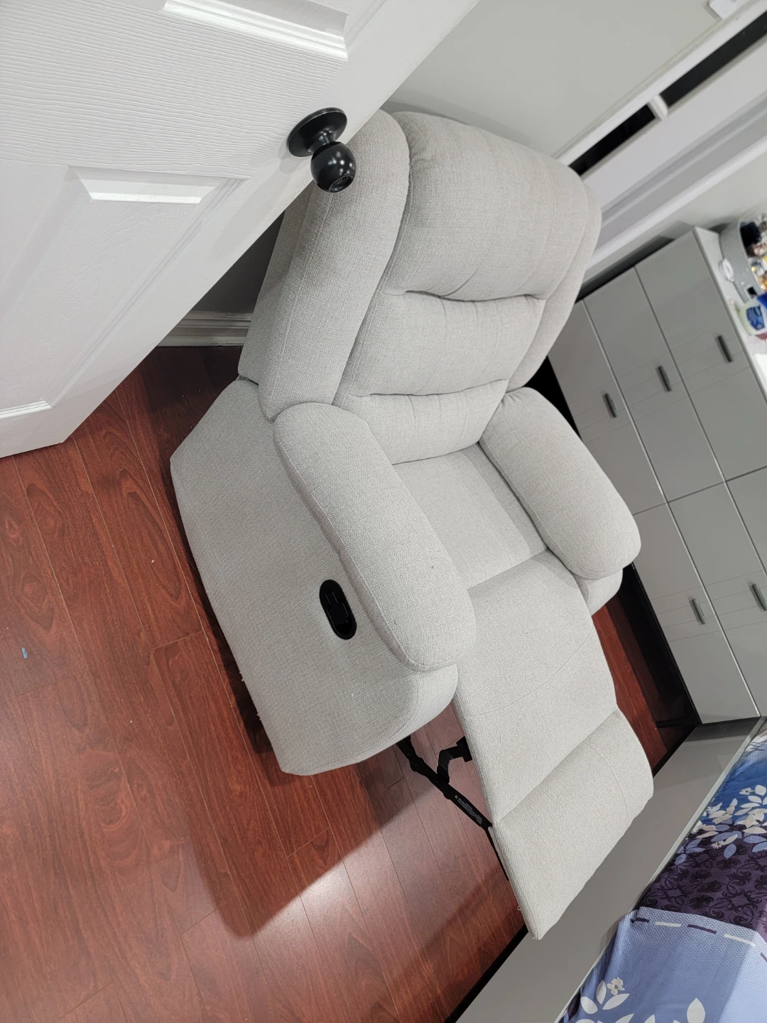 Light Grey Recliner Chair - photo 3