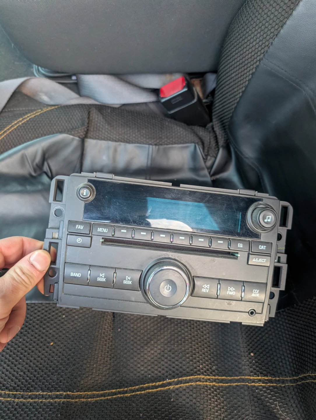 07-13 Sierra 1500 Stock Radio