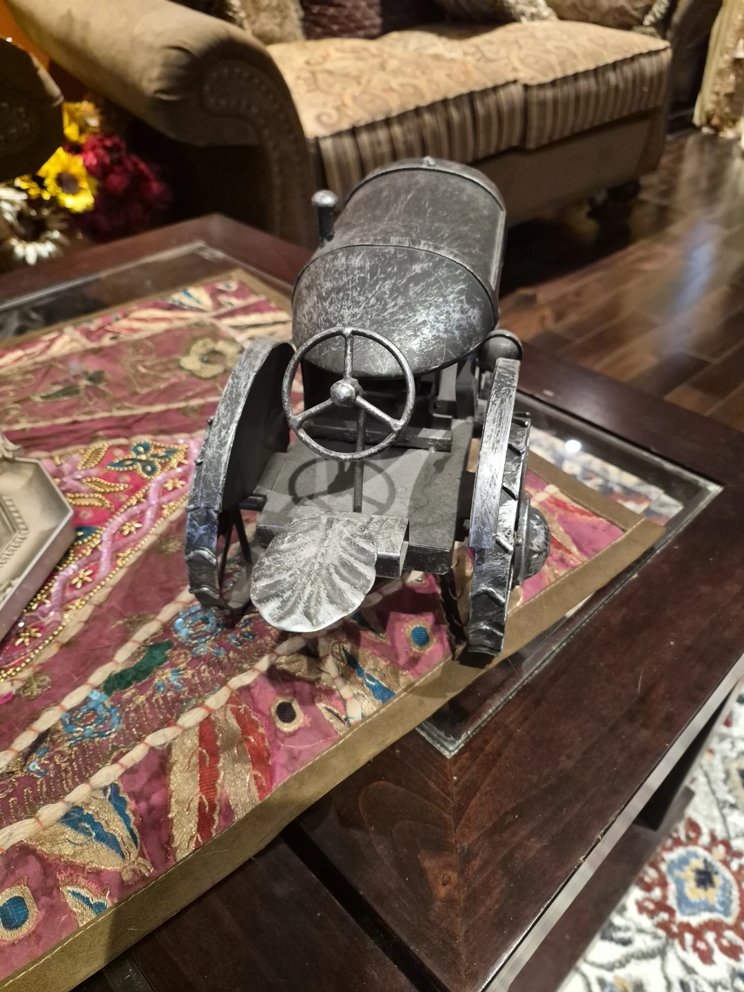 Metal Tractor Decor