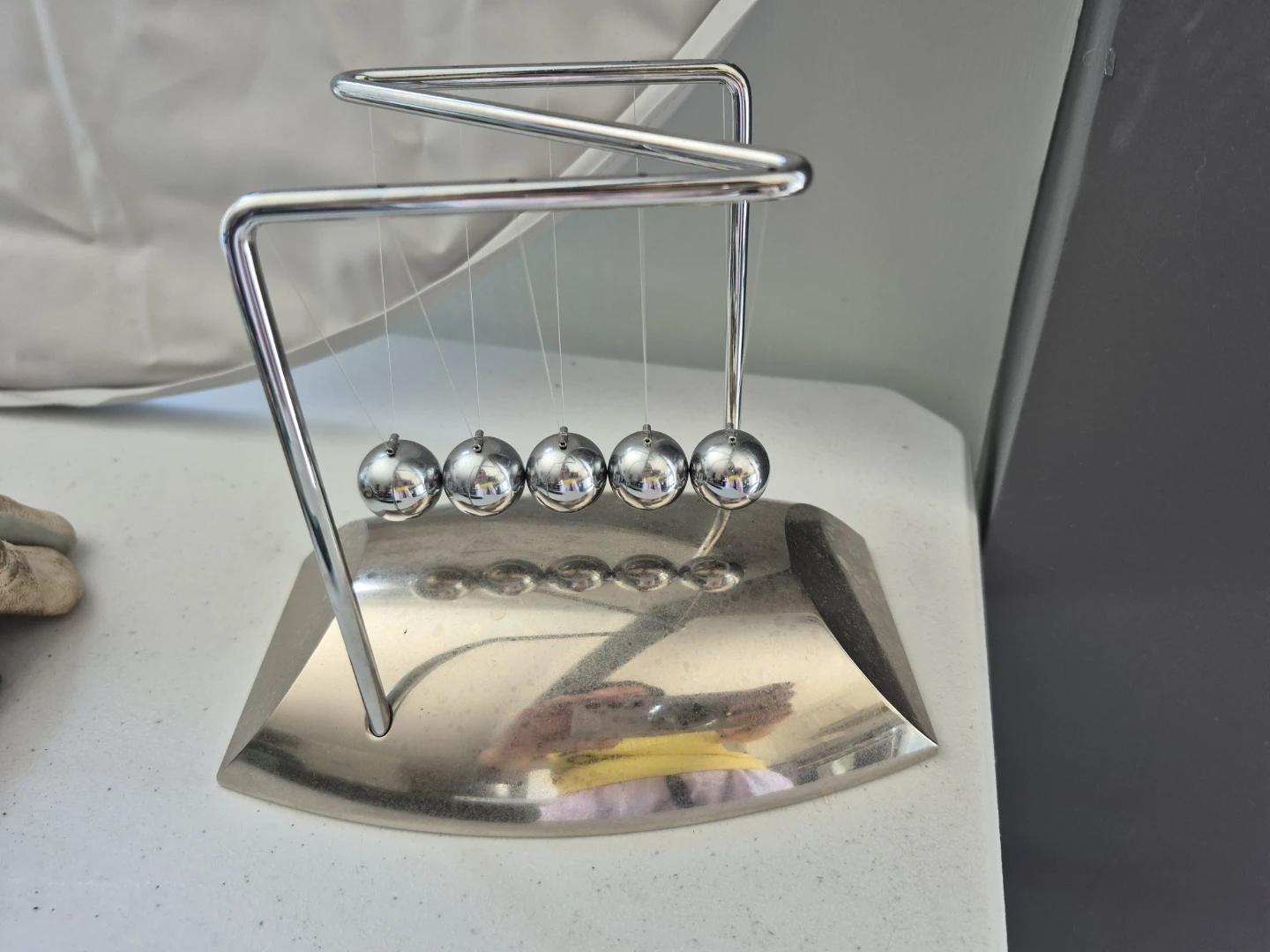 Newton's Cradle Balance Balls