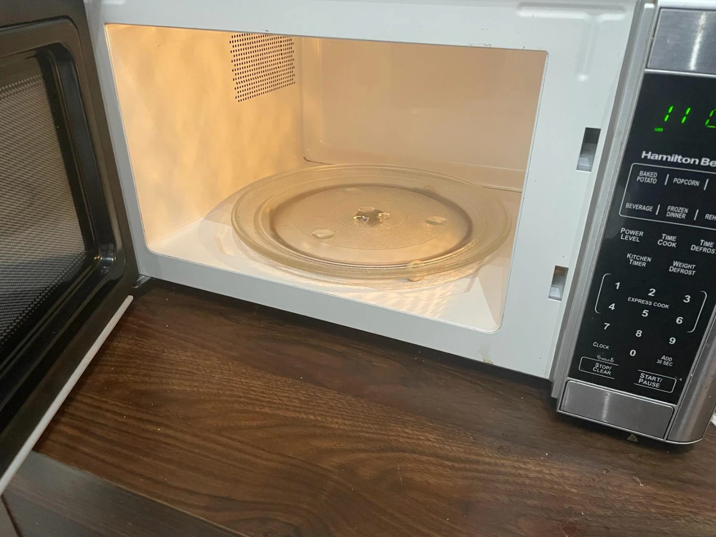 Hamilton Beach Microwave Oven
