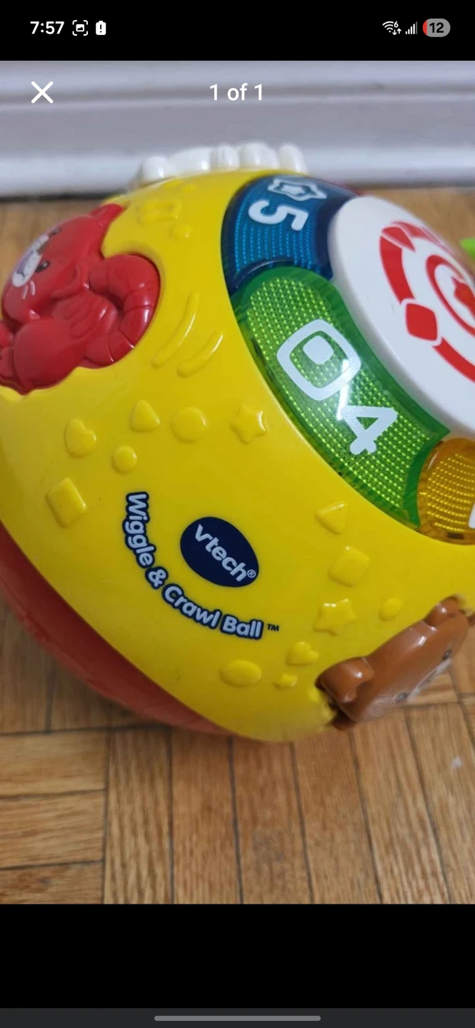 VTech Wiggle & Crawl Ball