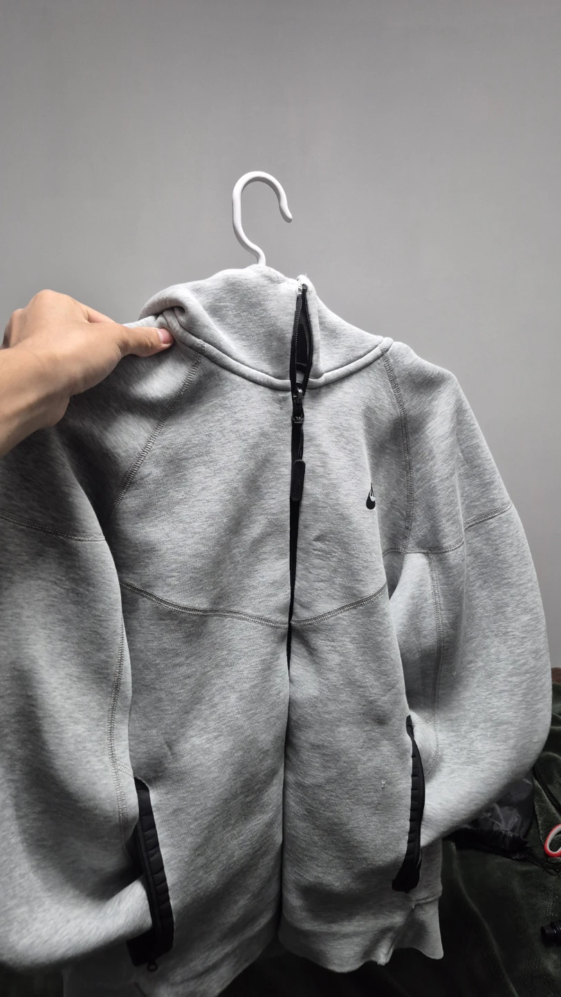 Nike Tech Fleece - Medium - photo 3