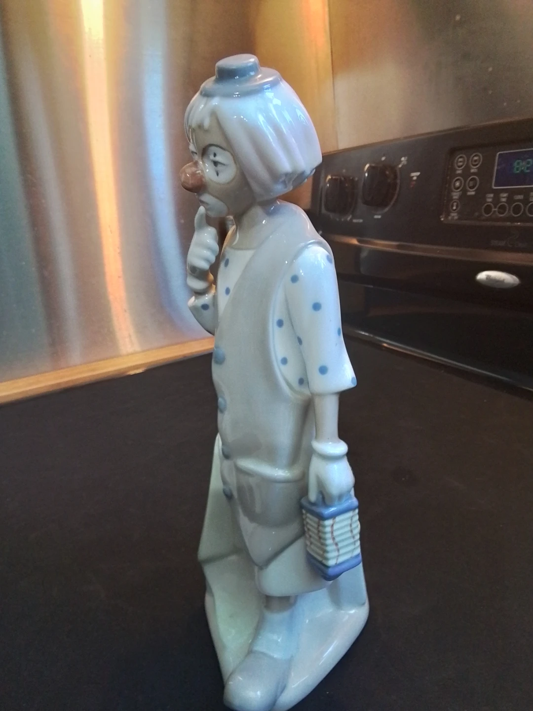 Casades 'Pensive Clown' Porcelain Figurine - photo 4