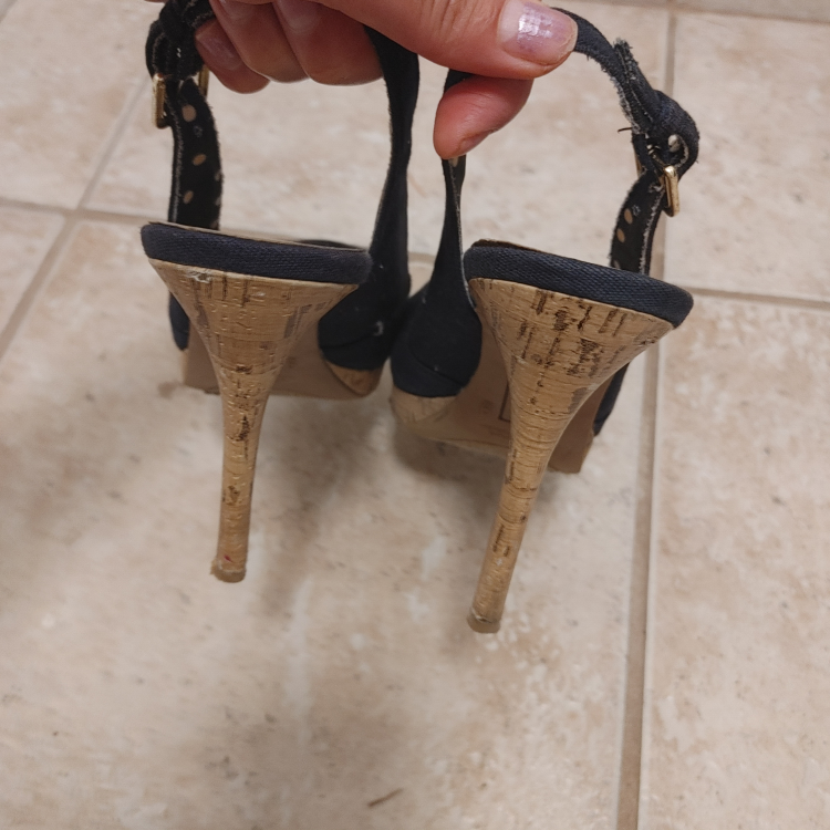 Women's  Heels size 9 - photo 3
