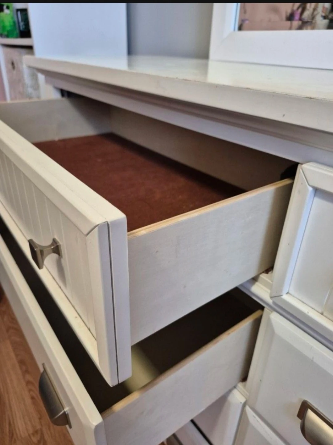 White 8-Drawer Dresser with Mirror - photo 2