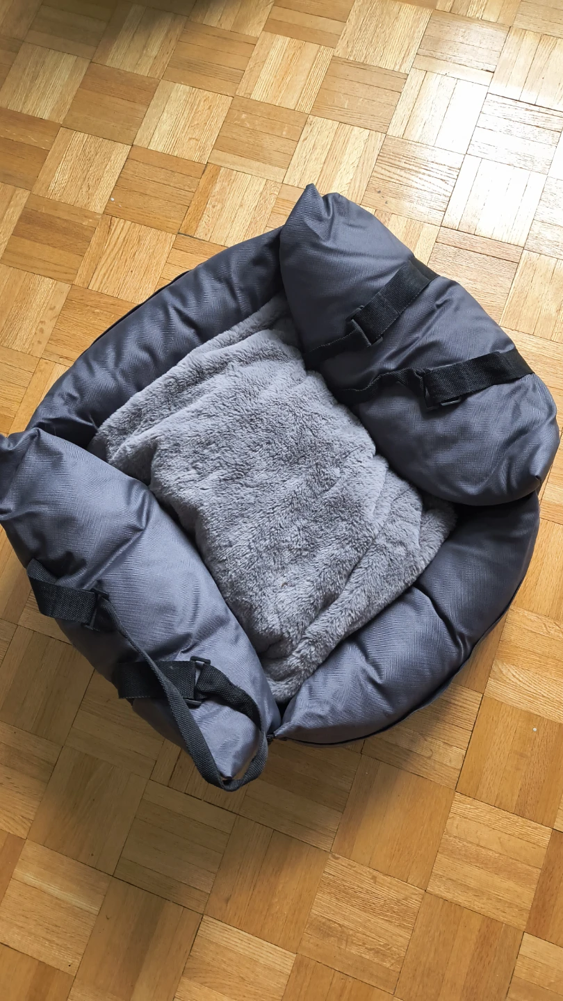 Hotel Doggy Pet Car Seat