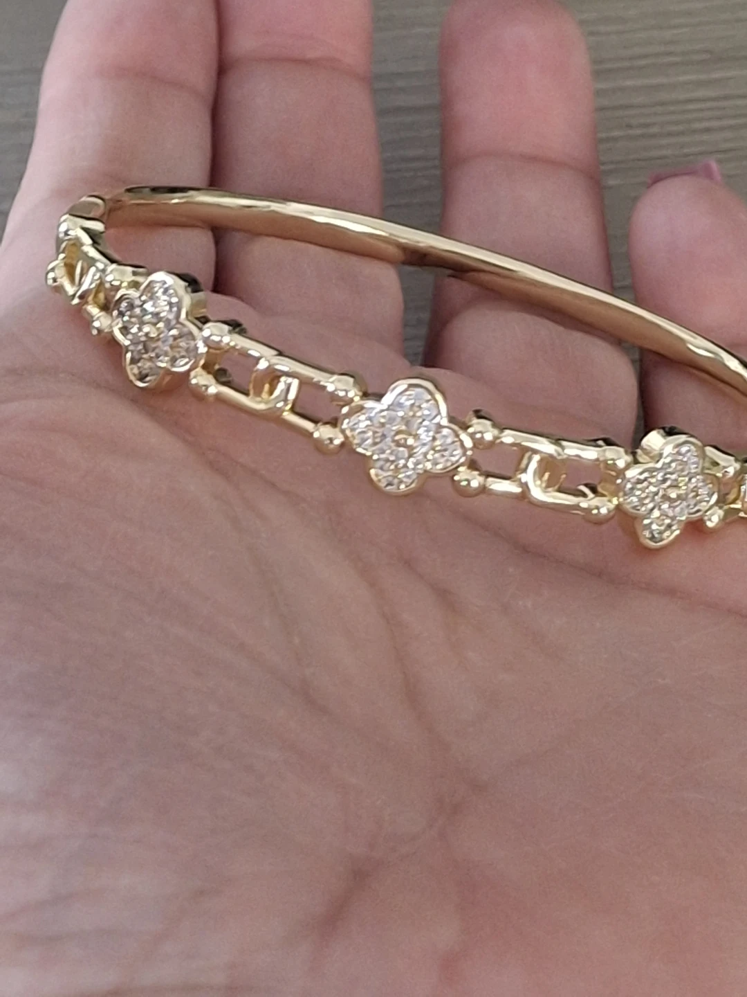 Gold Tone Clover Bangle Bracelet with Crystals - photo 2