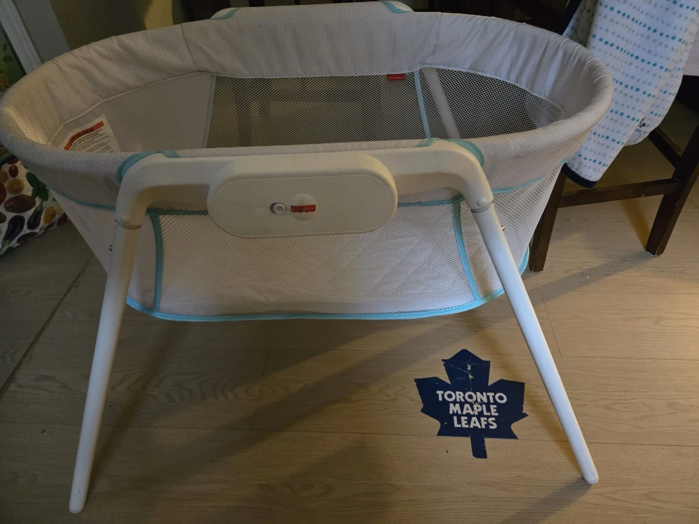 Fisher-Price Newborn Bassinet