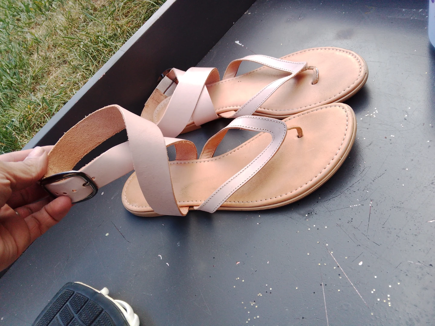 Simons Women's Light Pink Flat Sandals