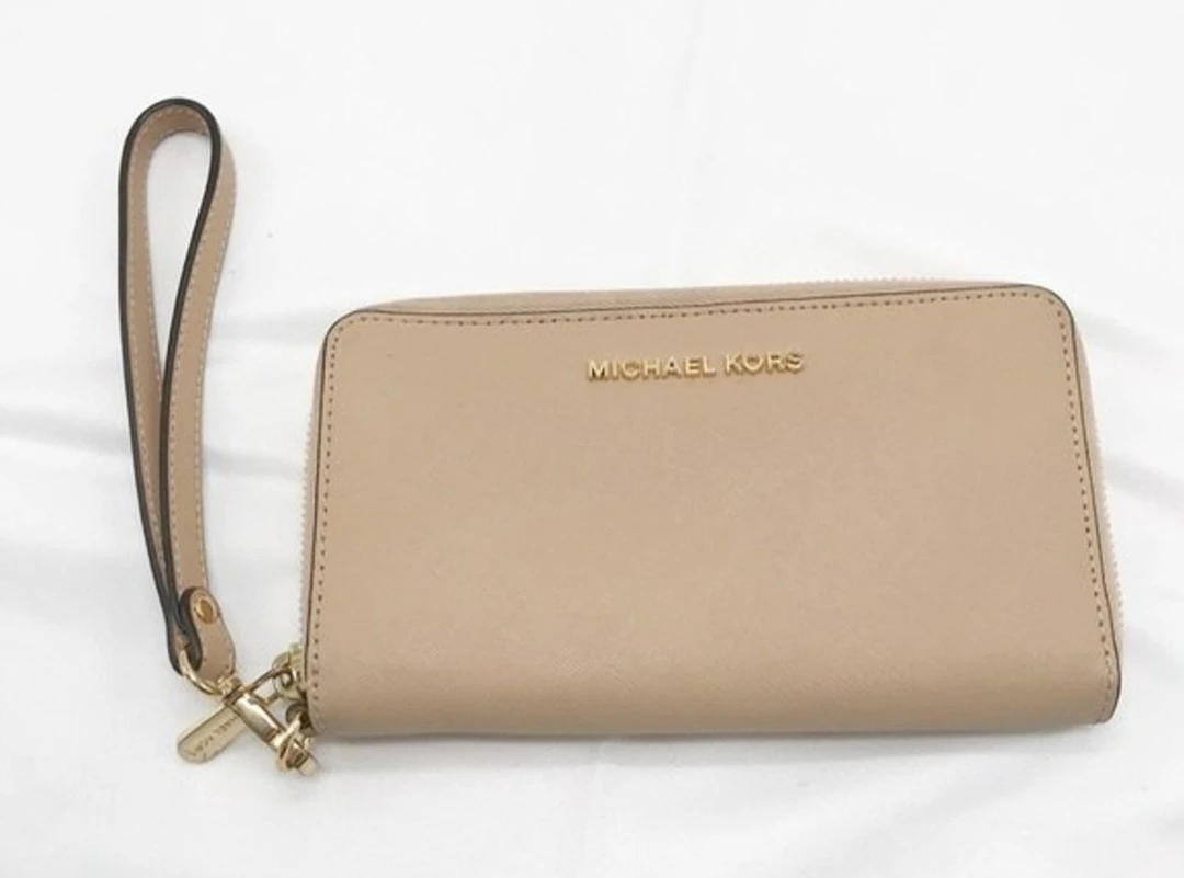 Michael Kors Wristlet Wallet - photo 3