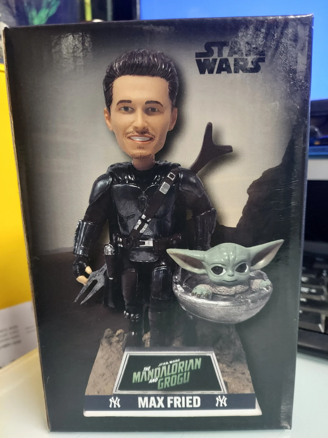 Star Wars The Mandalorian & Grogu Bobblehead - Max Fried