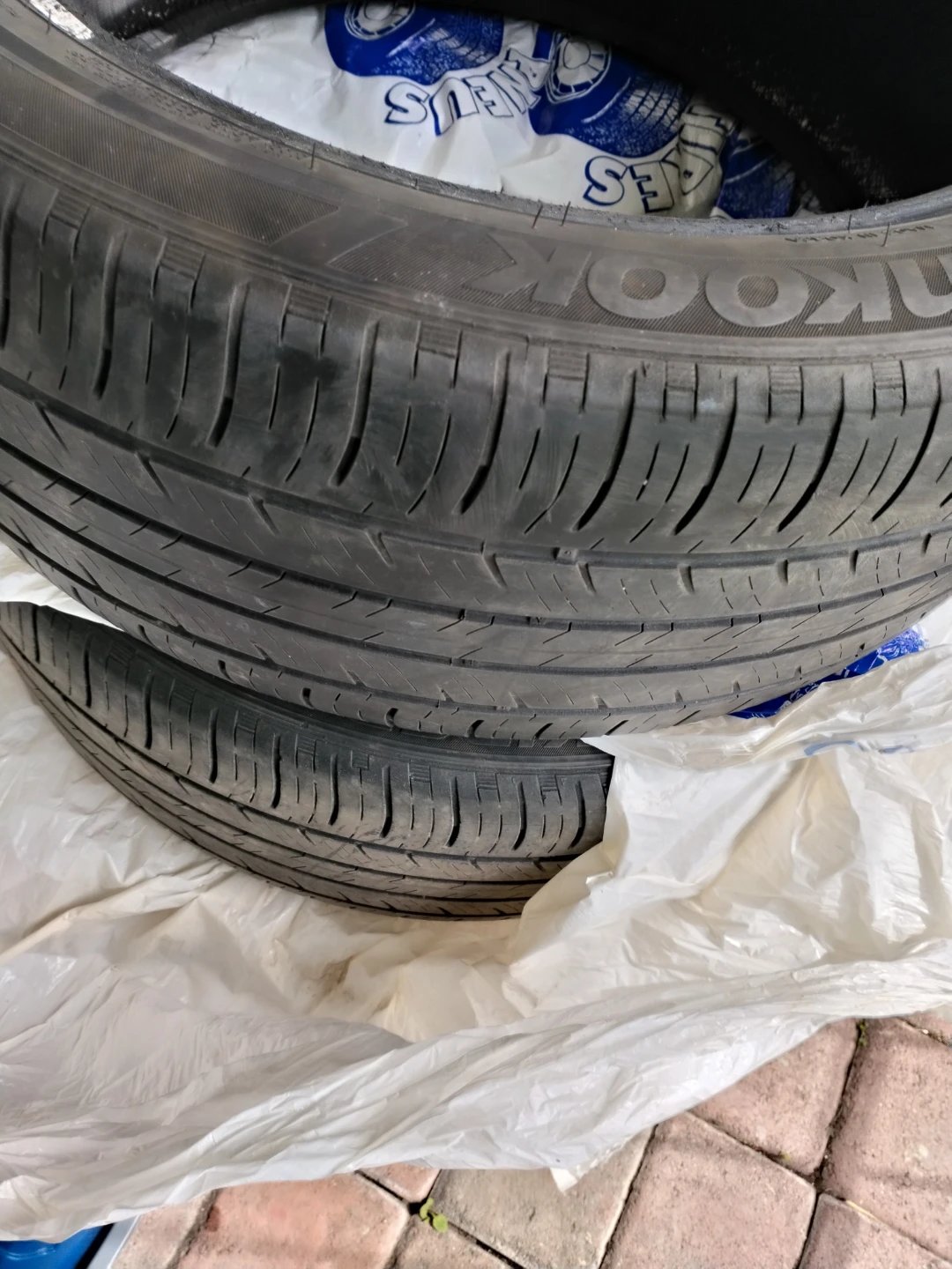 Hankook Tires  18- Set of 4 - photo 2