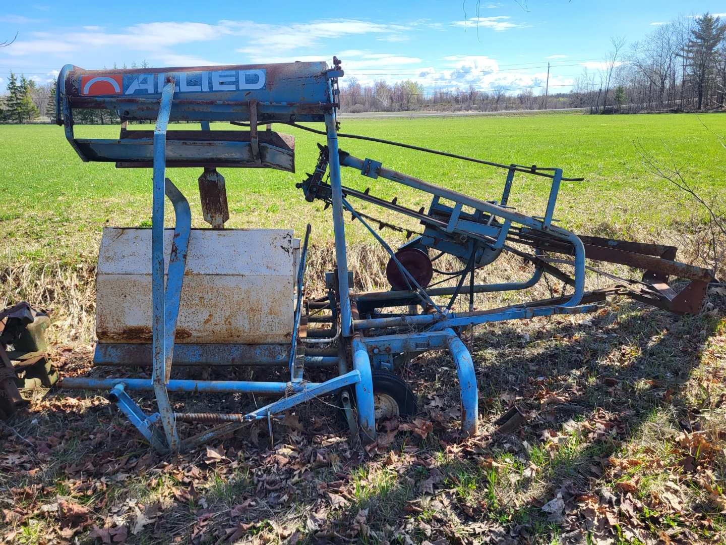 Allied Hay Stooker - photo 2
