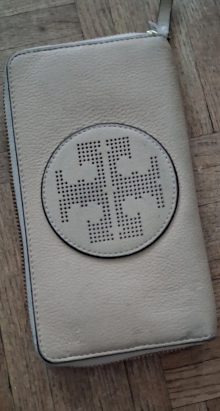 Tory Burch Pebble Leather Zip Around Wallet - photo 3