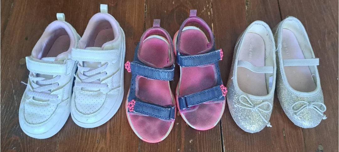 Kids Shoes & Soccer Cleats (Toddler sizes 9 & 10) - photo 3