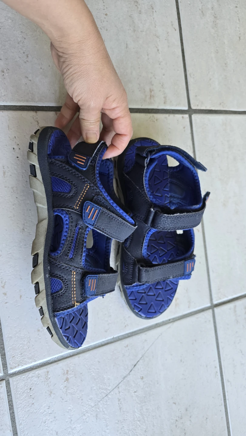 Boys Sandals - Size Youth 3