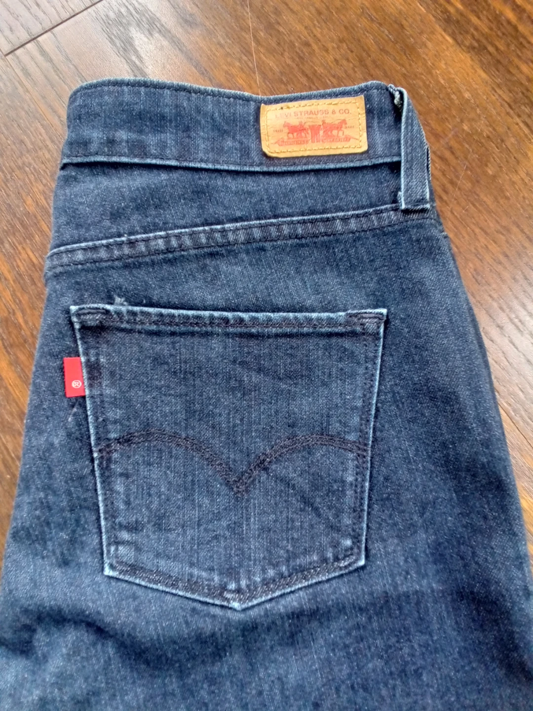 Levi Strauss & Co. Dark Wash Denim Jeans Size 2M - photo 4