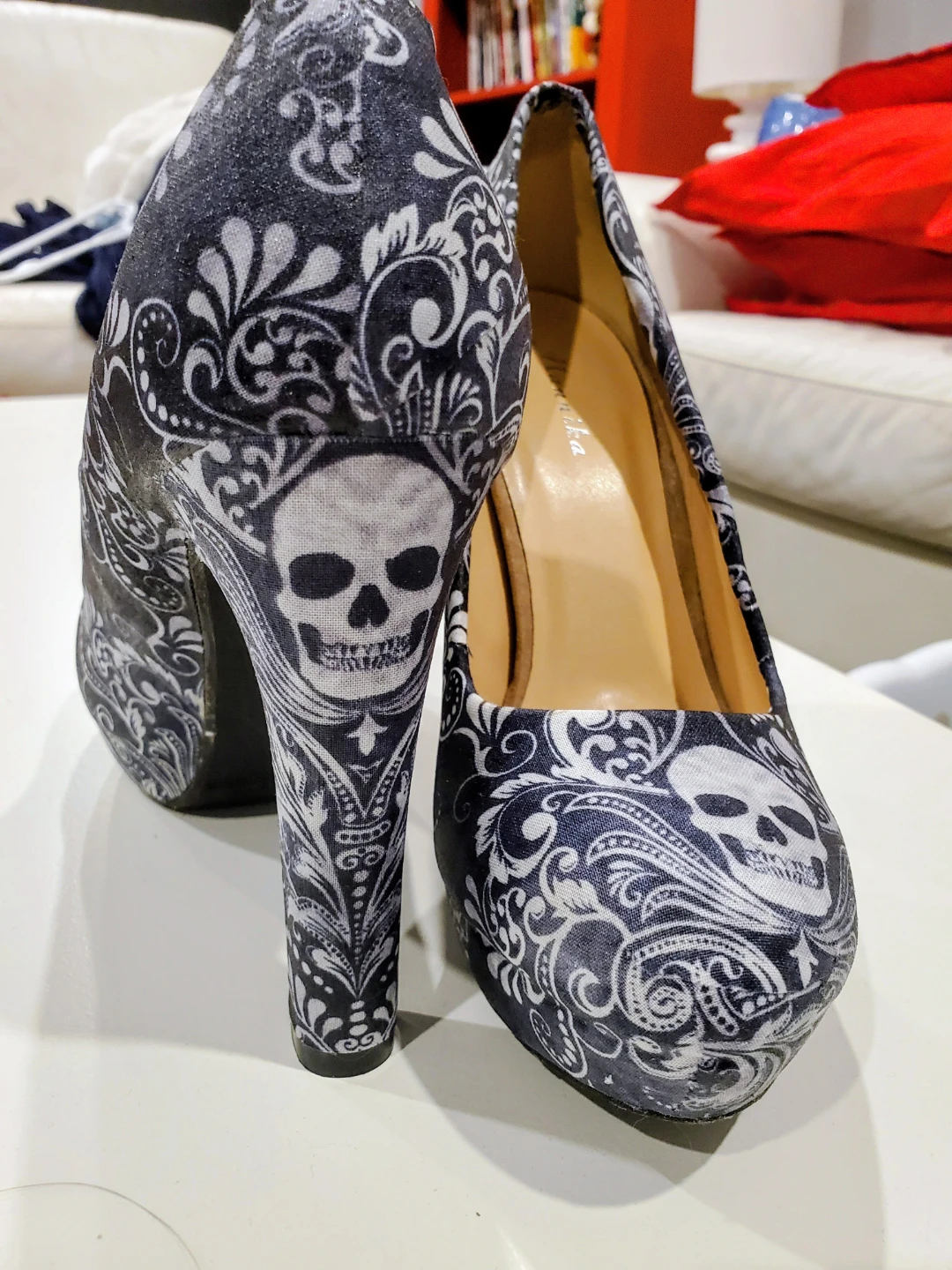 Nannkai Women's Skull Pattern High Heel Shoes - photo 3