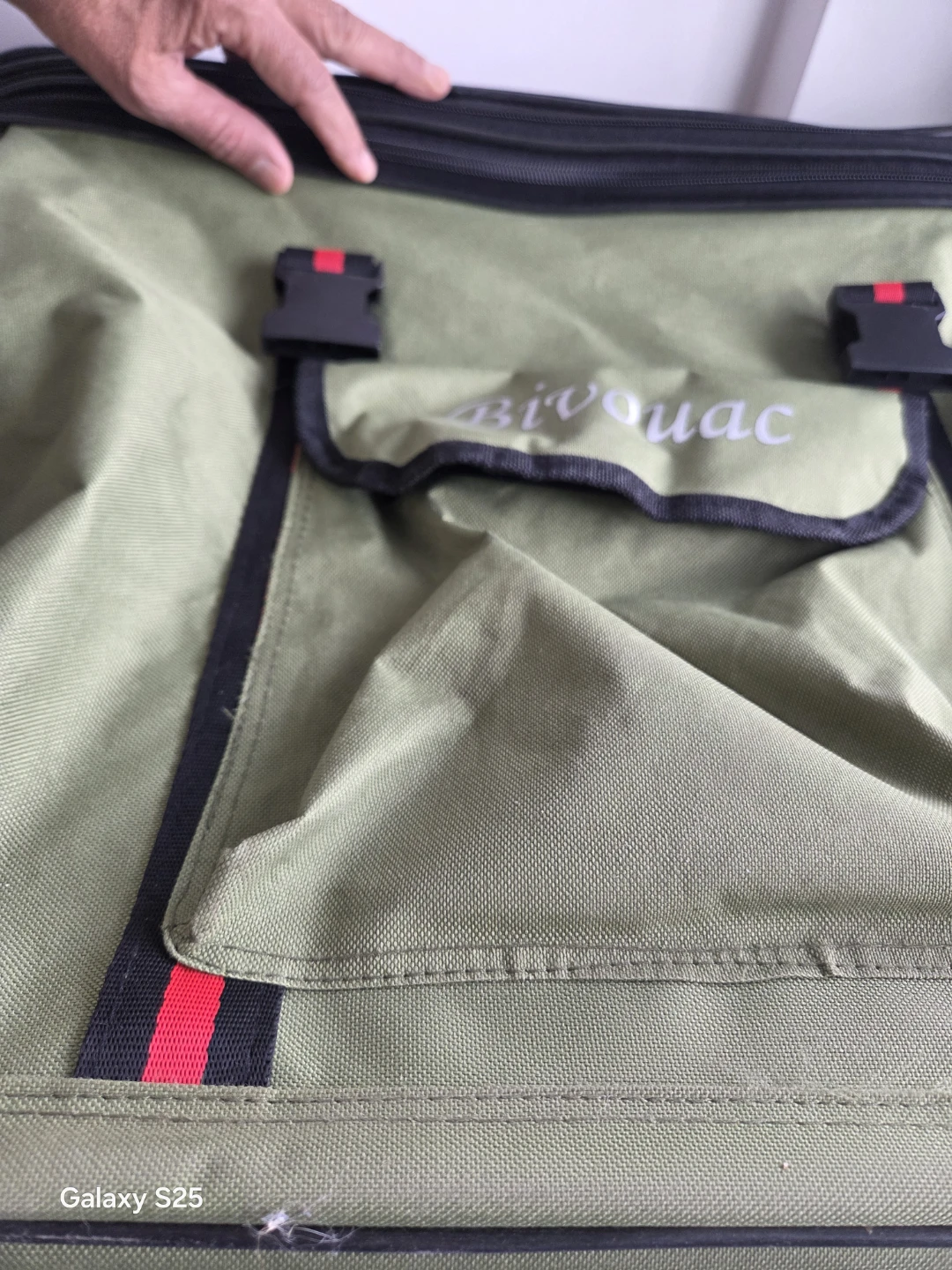 Bivouac green duffel bag with wheels - photo 5