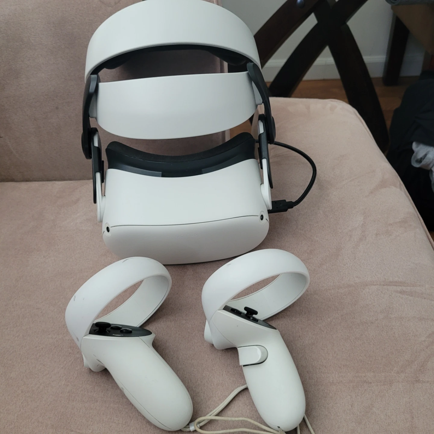Meta Quest 2 VR Headset with Controllers