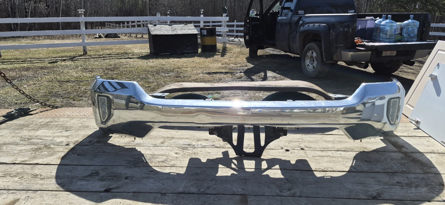 Front bumper for 2016 - 2018 Chev Silverado