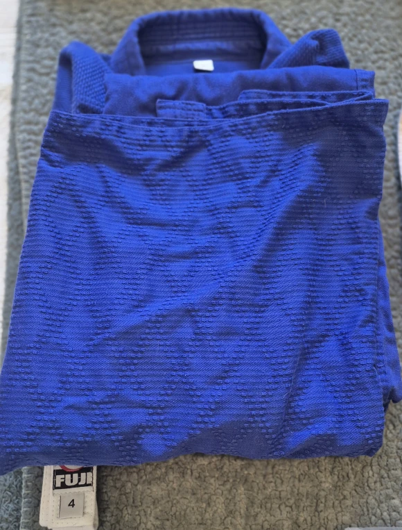 Fuji Jiu-Jitsu Gi Size 4 Blue