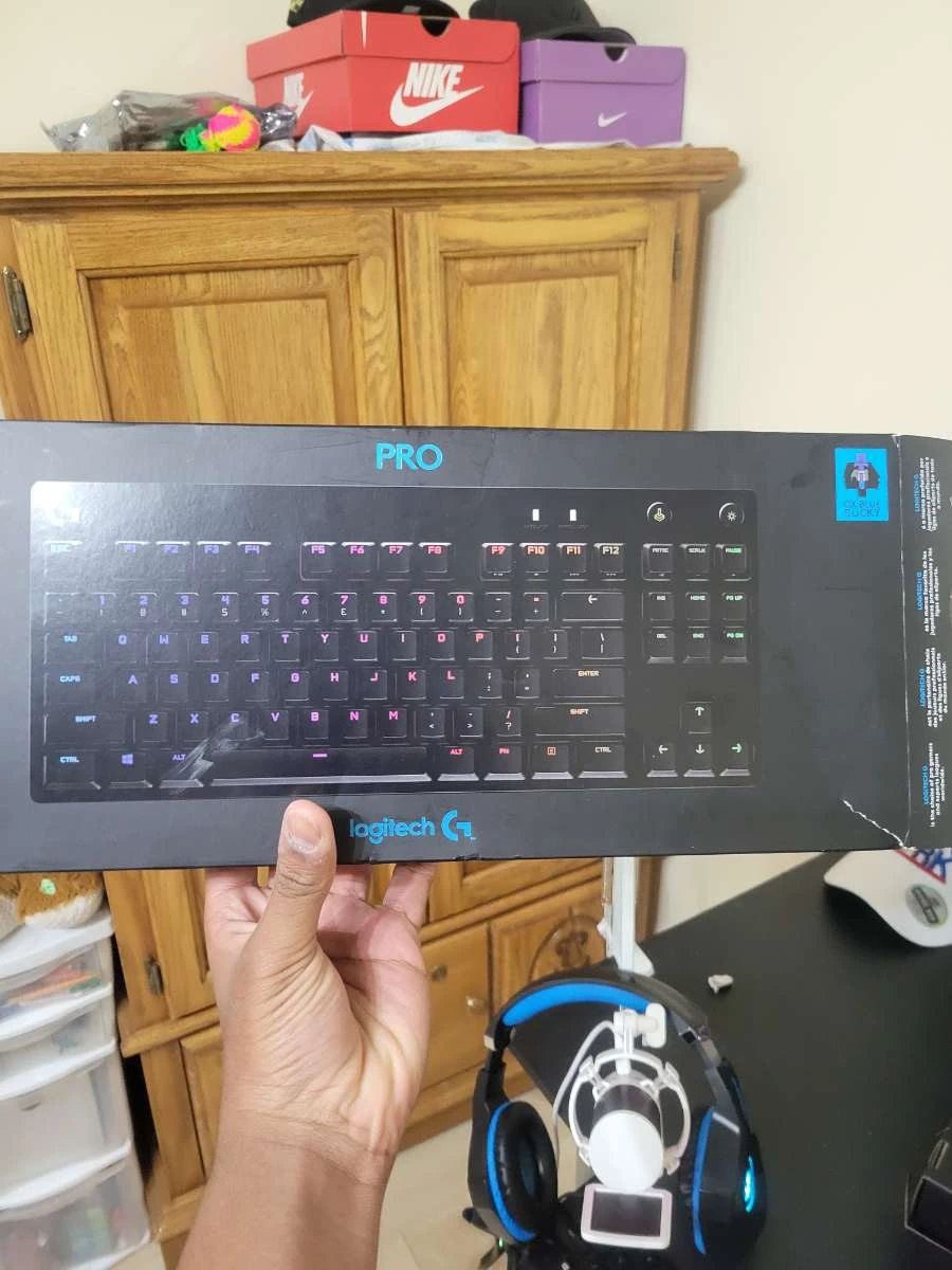 Logitech PRO Mechanical Gaming Keyboard - photo 2
