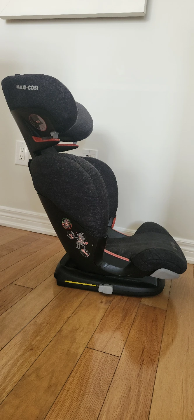 Maxi-Cosi Car Seat - photo 2