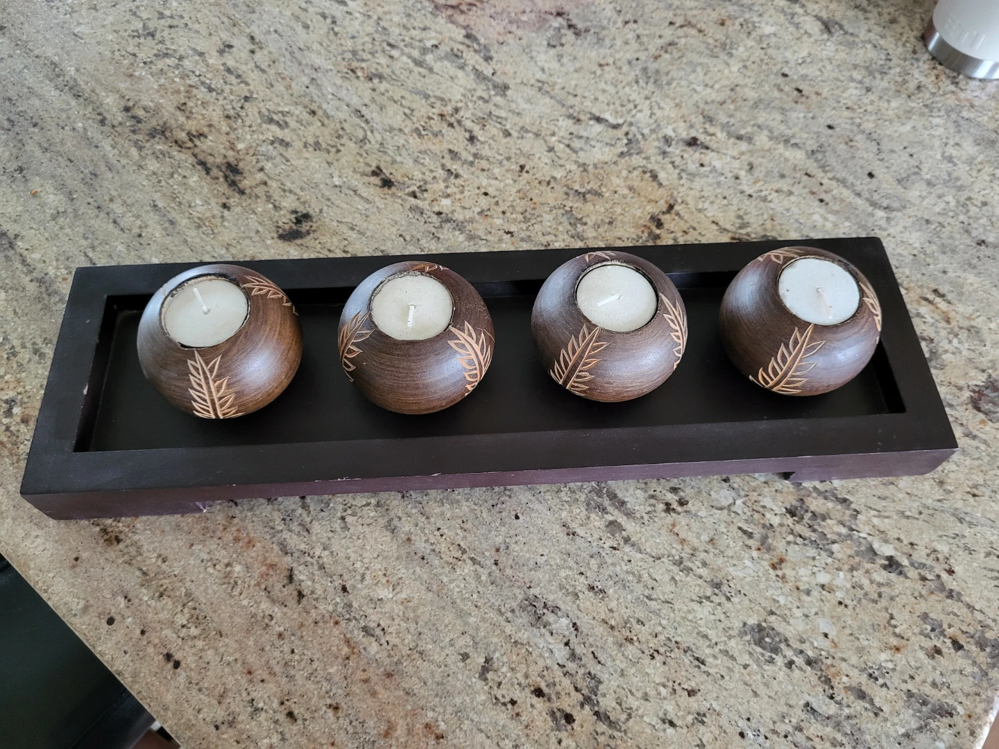 Set of 4 Decorative Votive Candle Holders with Tray