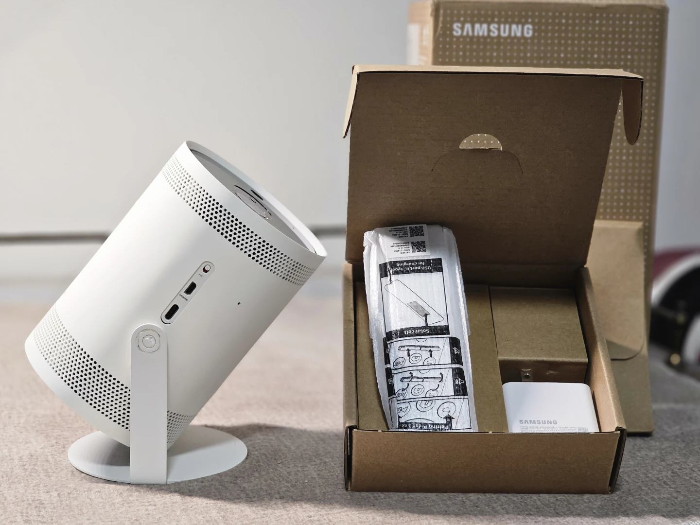 Samsung The Freestyle projector - White - photo 4