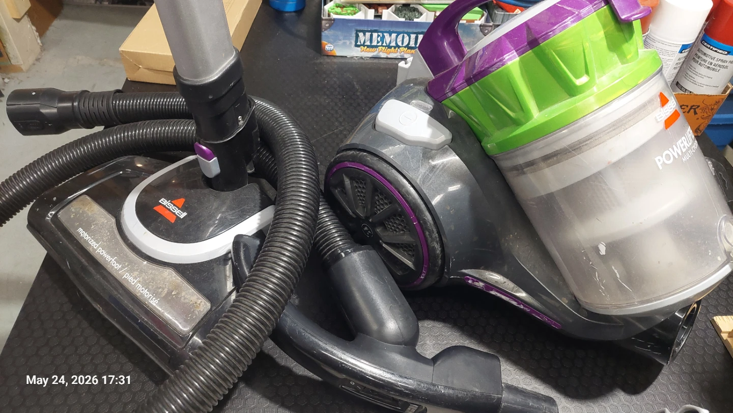 Bissell PowerLifter Cannister Vacuum - photo 3