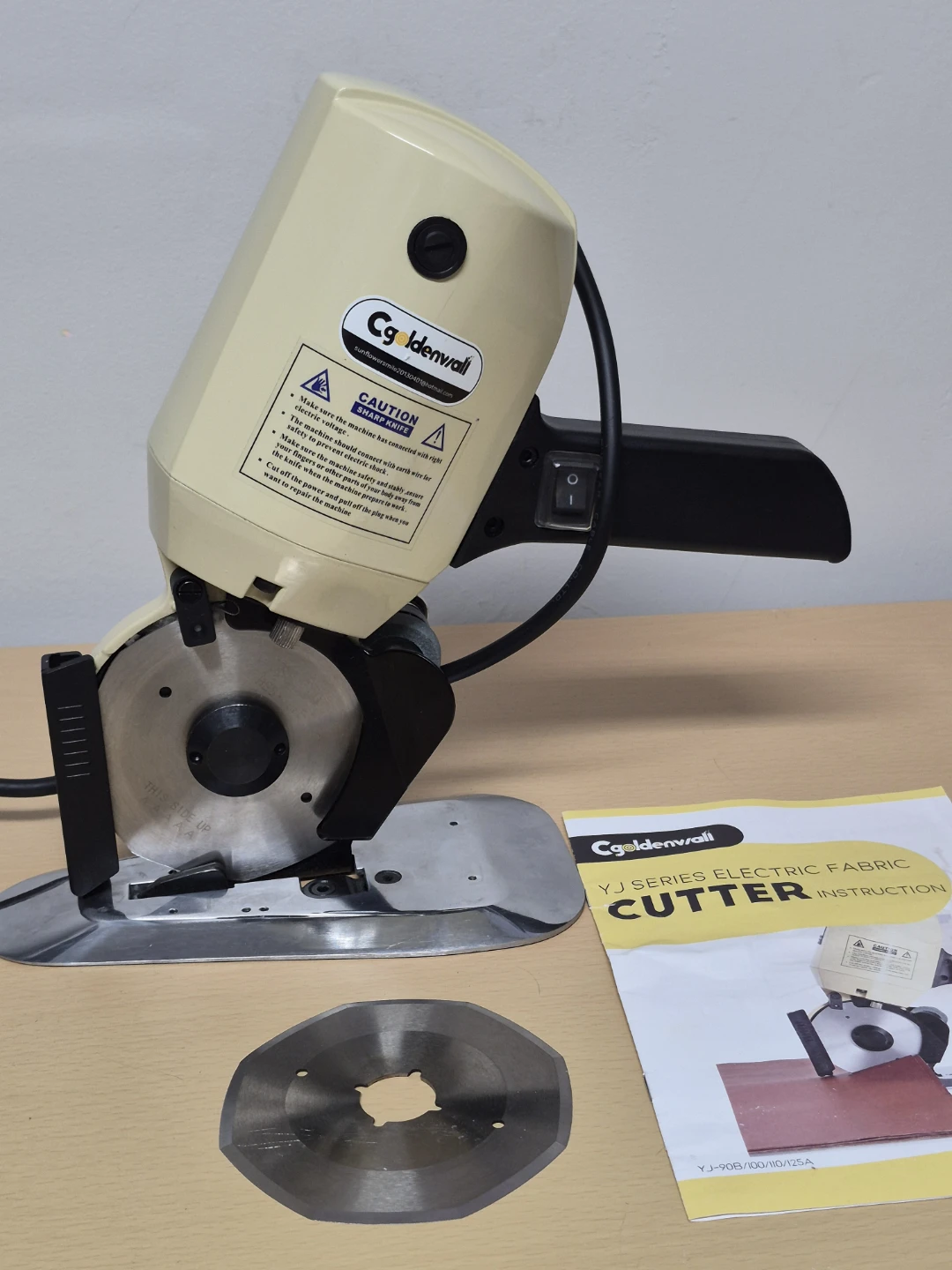 Cgoldenwall Electric Fabric Cutter - photo 4