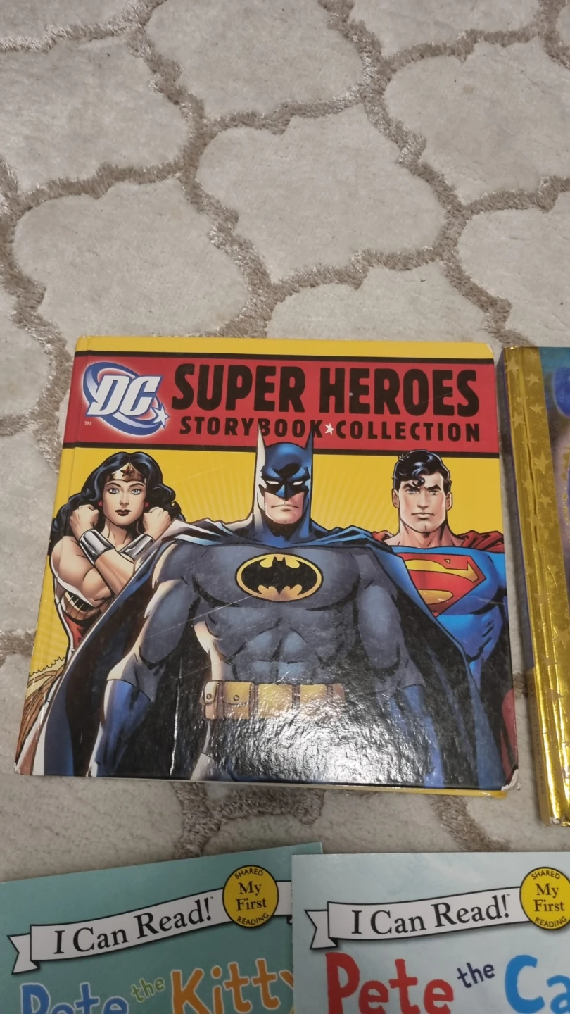 DC Super Heroes Storybook Collection & Other Children's Books - photo 4