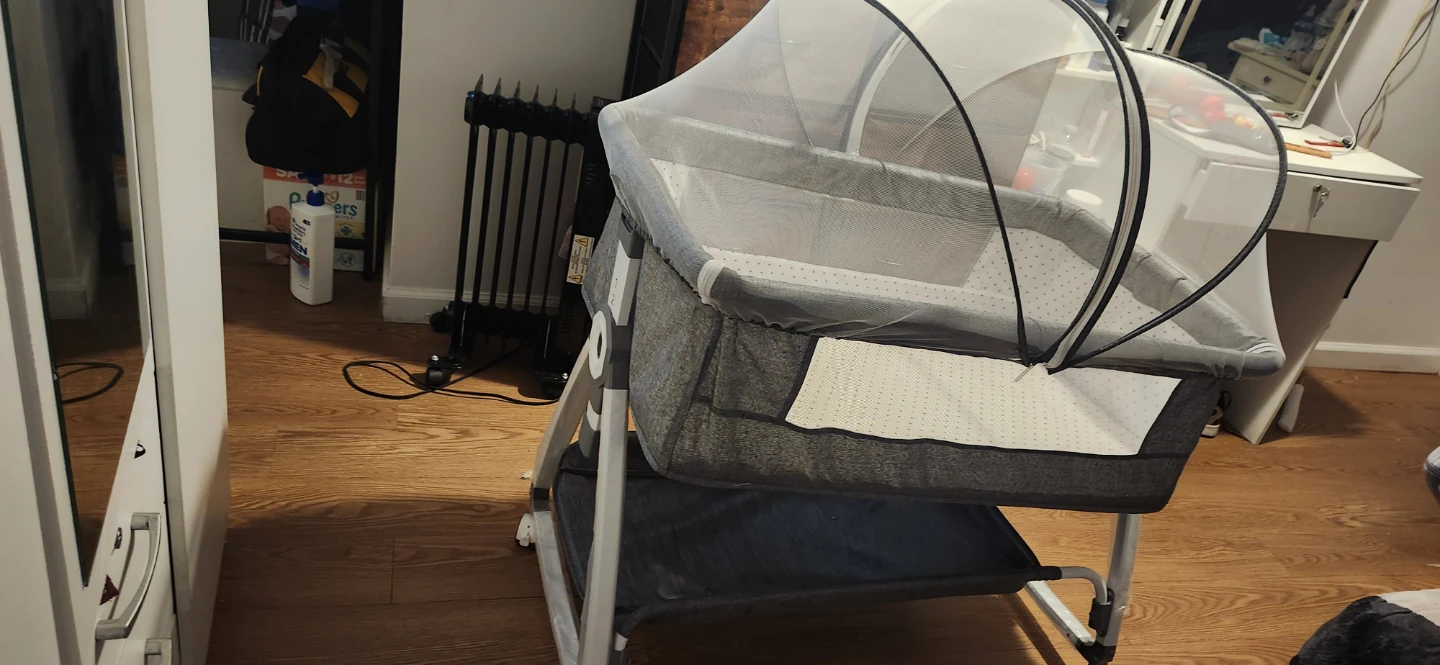 Newborn Bassinet with Mosquito Net - photo 4