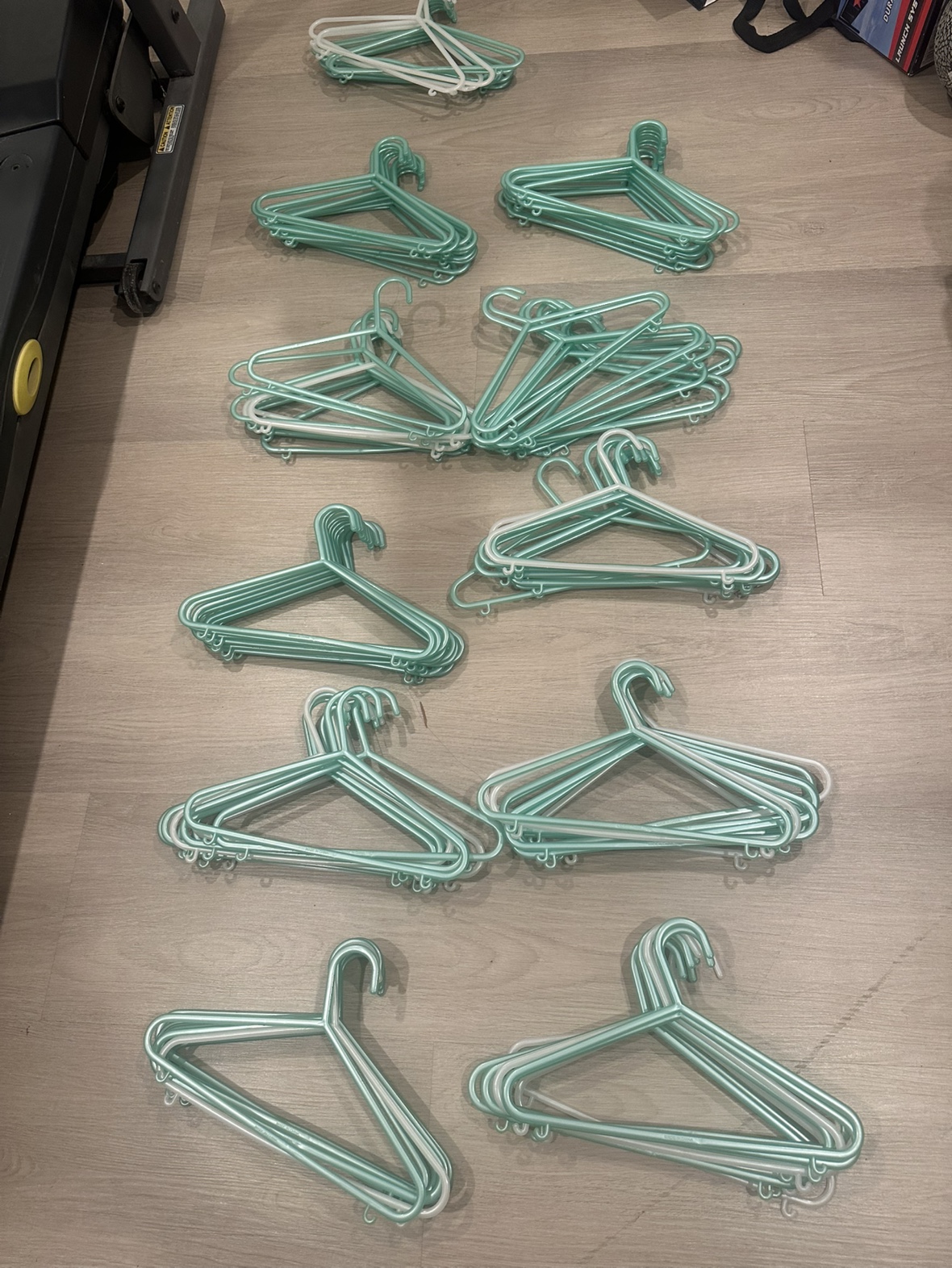 110 Plastic kids Clothes Hangers