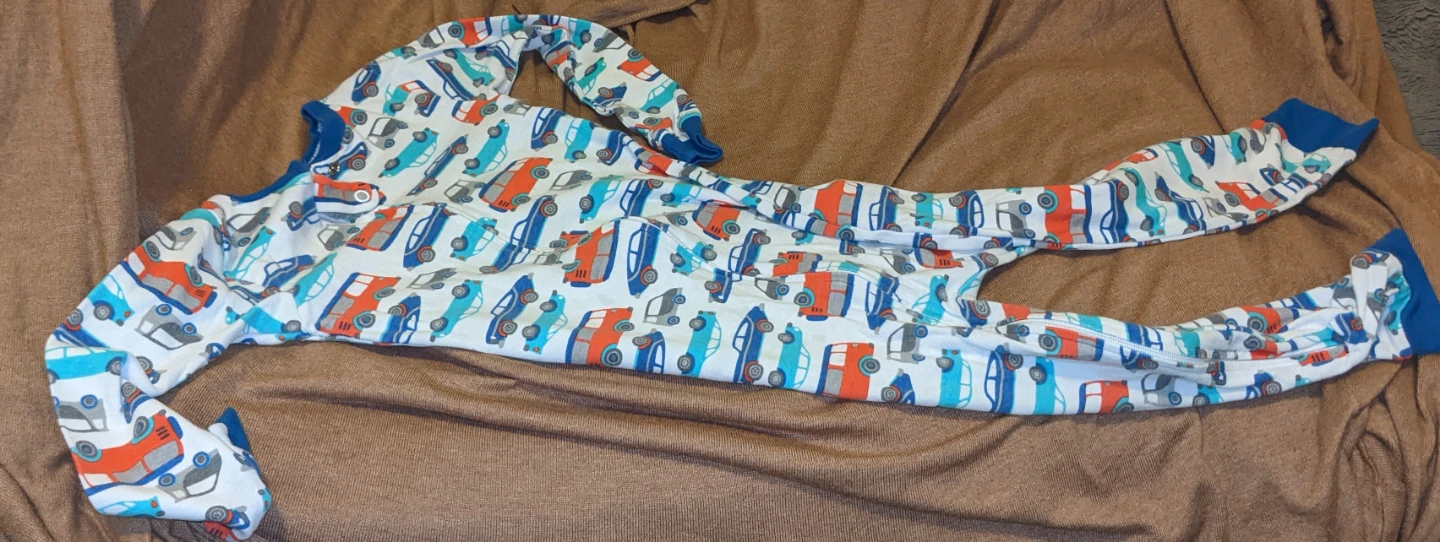Simple Joys by Carter's Footed Pajamas Size 4T