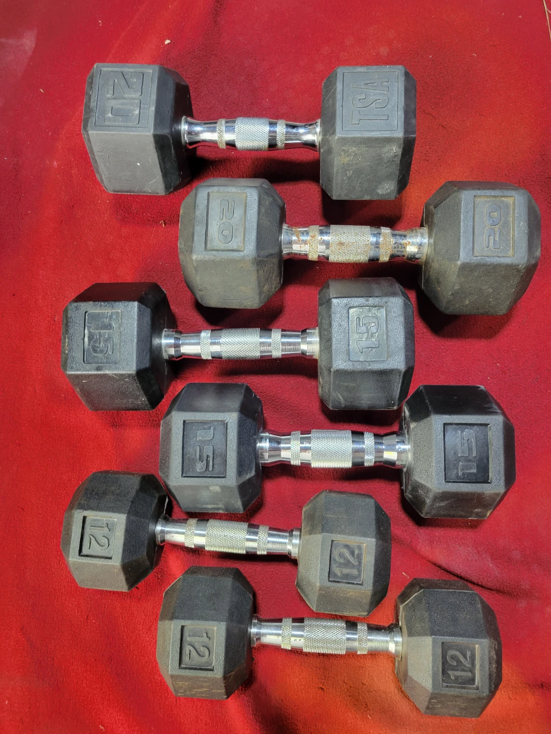 SETS OF 12s 15s 20s RUBBER COATED HEXHEAD DUMBBELLS TOTAL 92LBs - photo 2