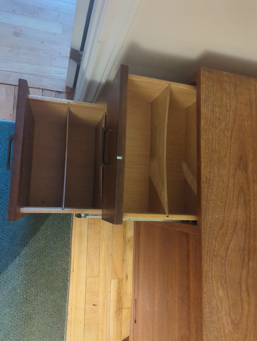 Vintage Wooden Sideboard / Cabinet - photo 2