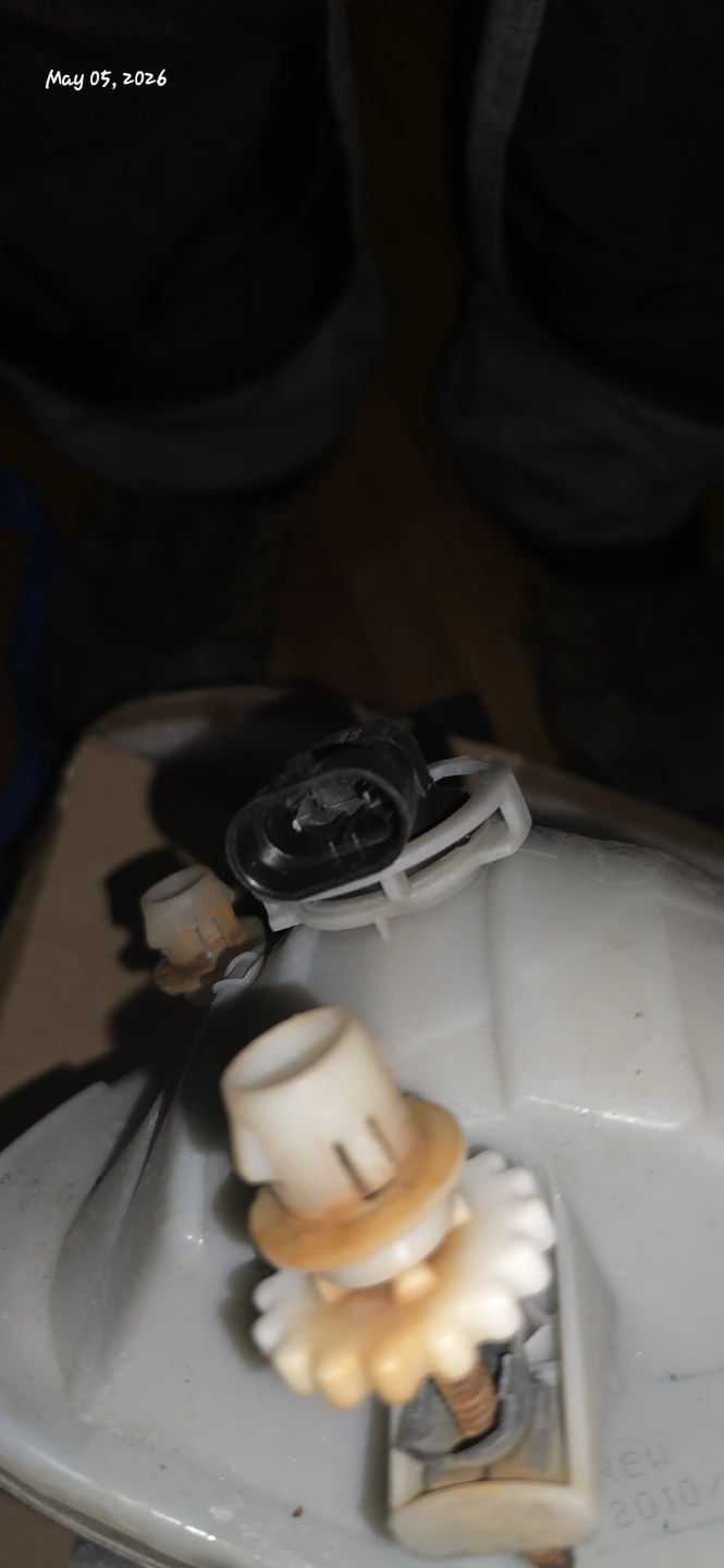 Fog Light Assembly - photo 3