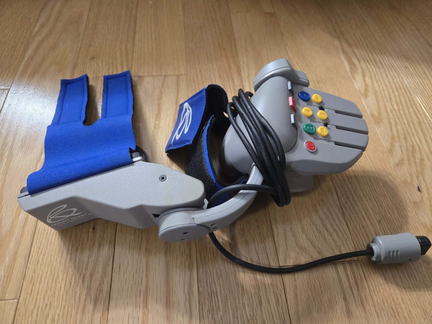 "The Glove" 1-Handed N64 Controller