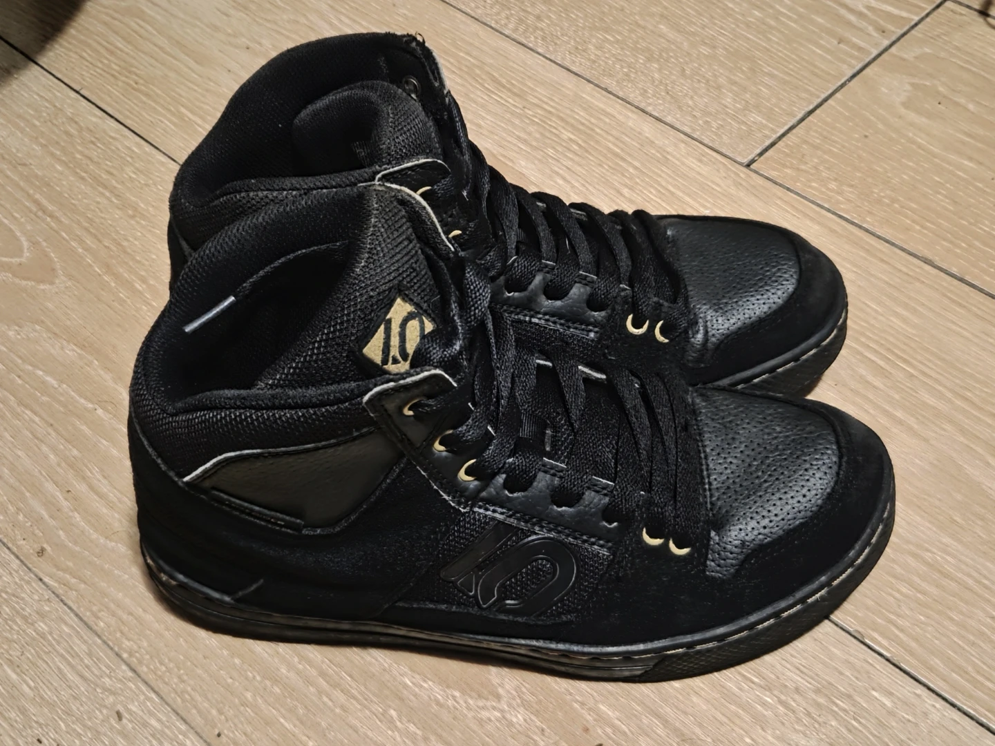 Five Ten Mountain Bike Shoes - Black