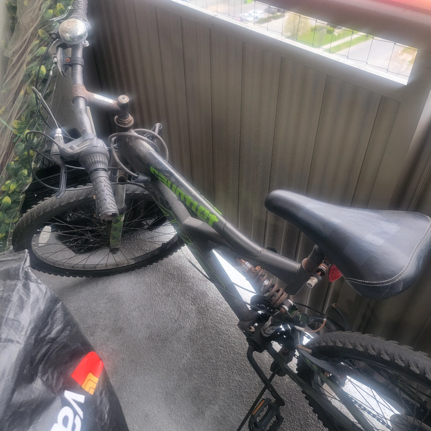 Kids 24" Mountain Bike(needs repair) - photo 3