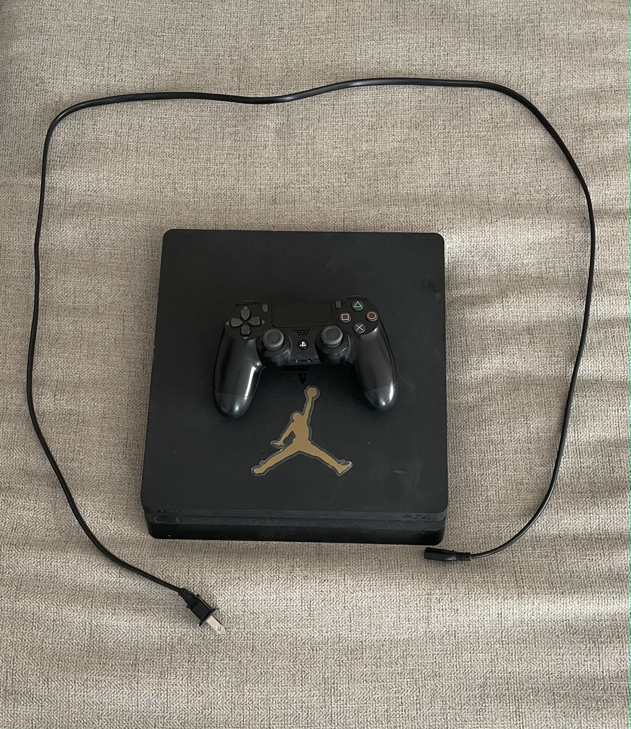 Sony PlayStation 4 Slim Console - Black