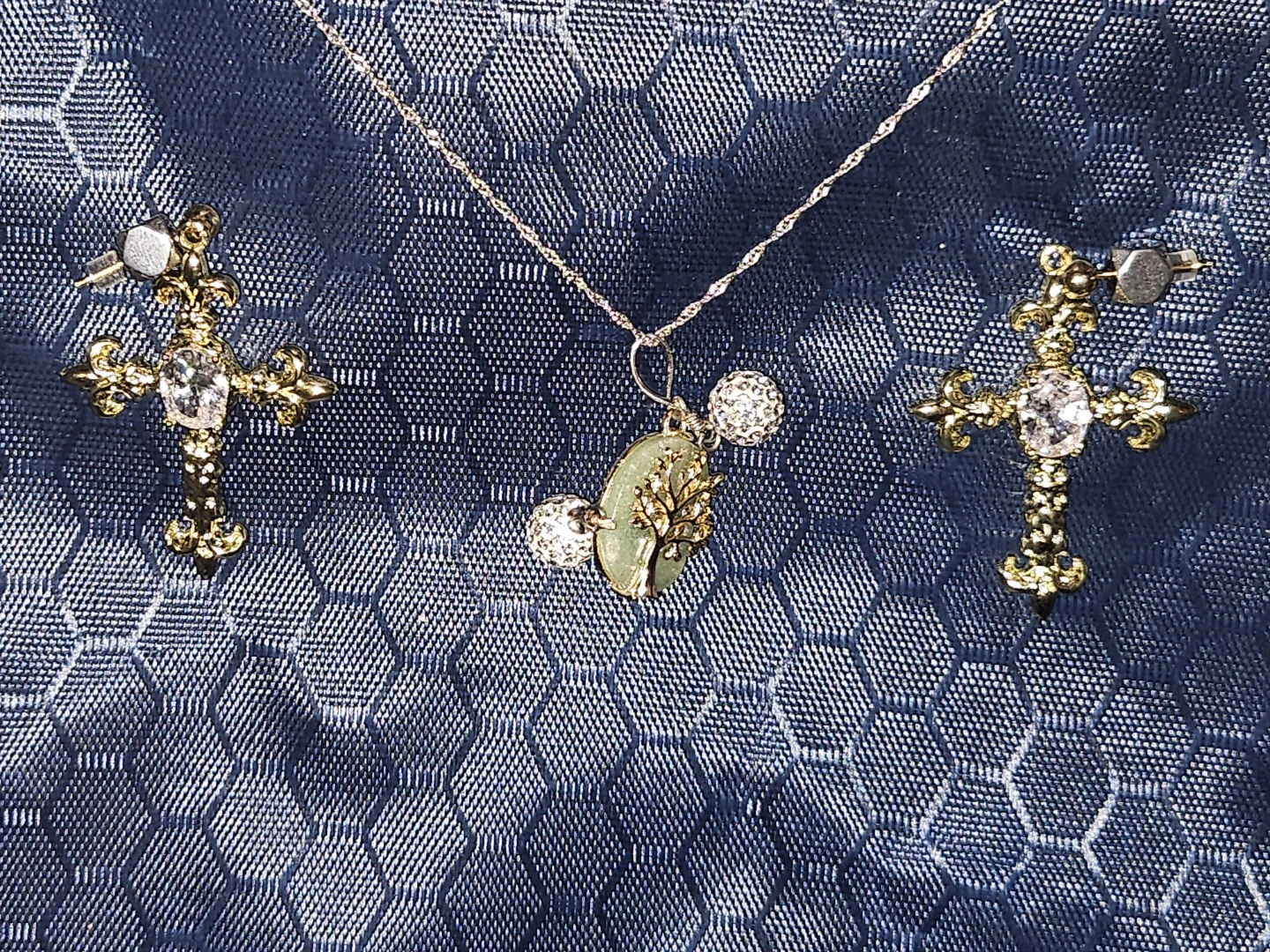 Silver Necklace n Pendant and Cross Earrings - photo 3