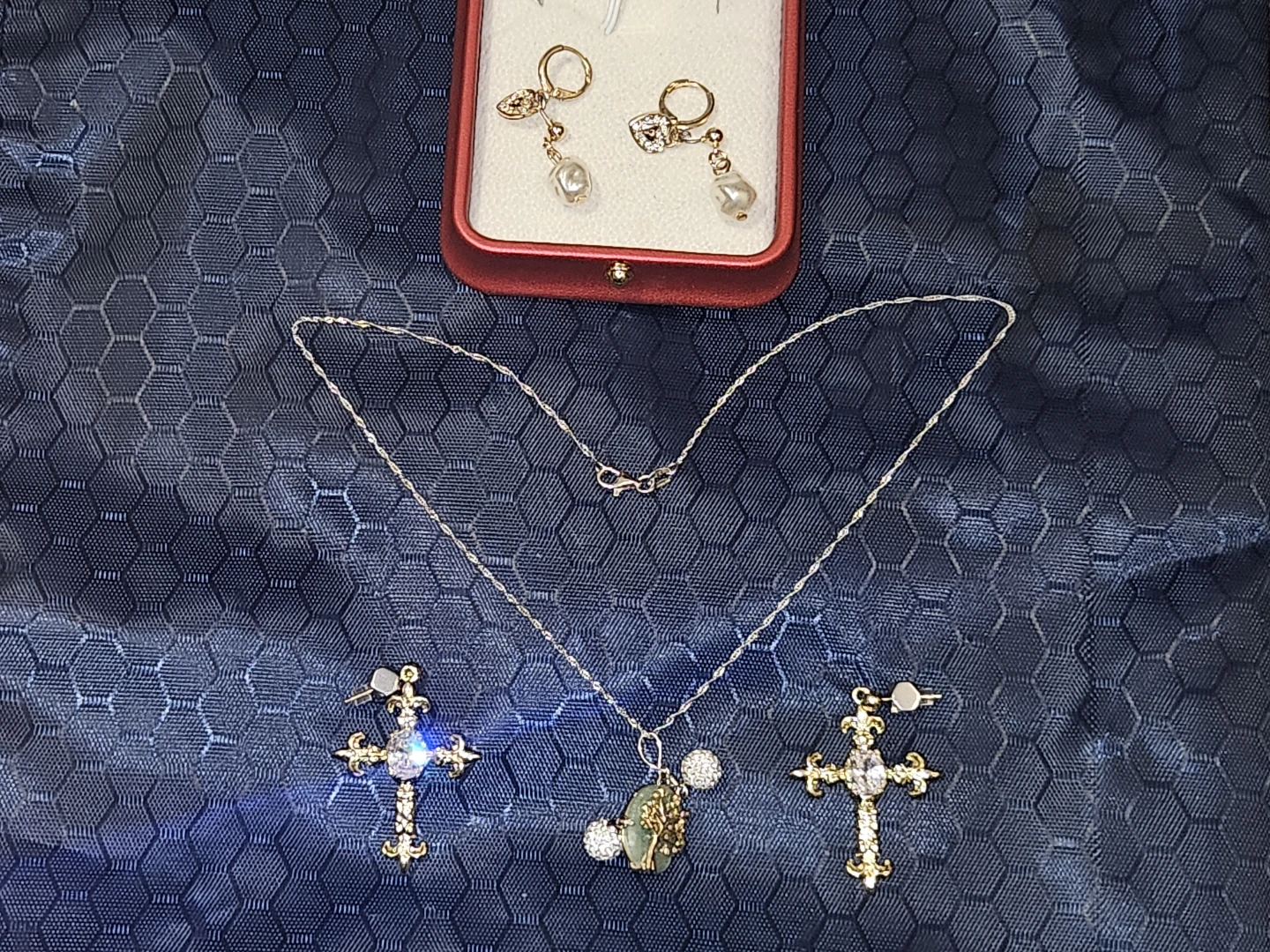 Silver Necklace n Pendant and Cross Earrings - photo 4