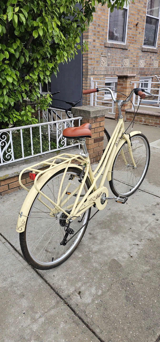 Schwinn Cream Cruiser Bicycle - photo 2