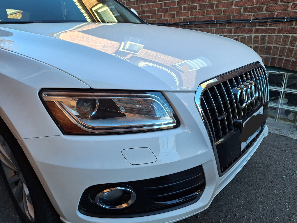 White Audi Q5 2.0T quattro - photo 2