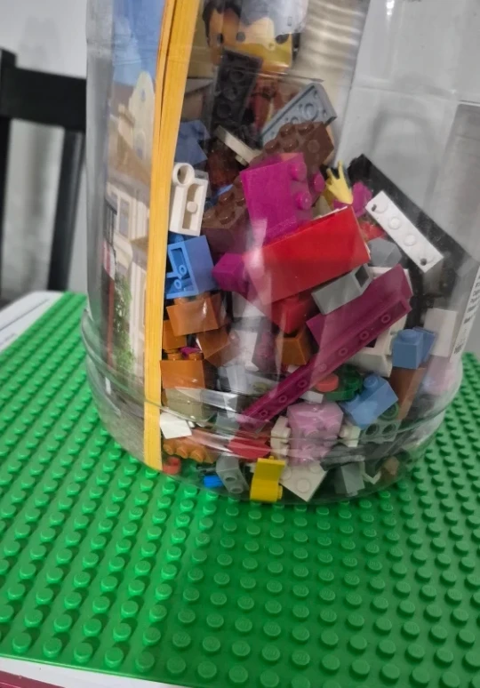 FREE random LEGO pieces - photo 2